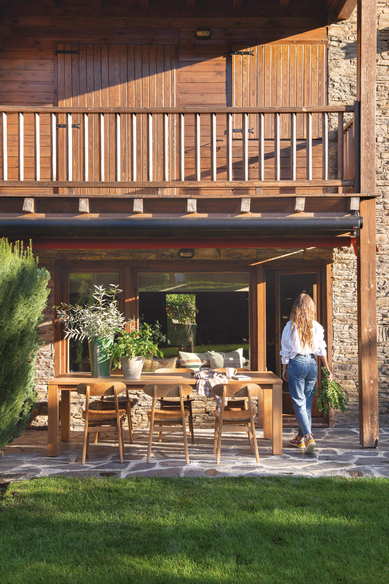 Casa rústica moderna tipo cabaña de madera